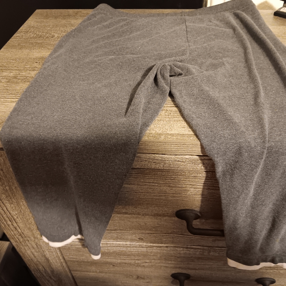 Capri pants - Picture 3 of 3